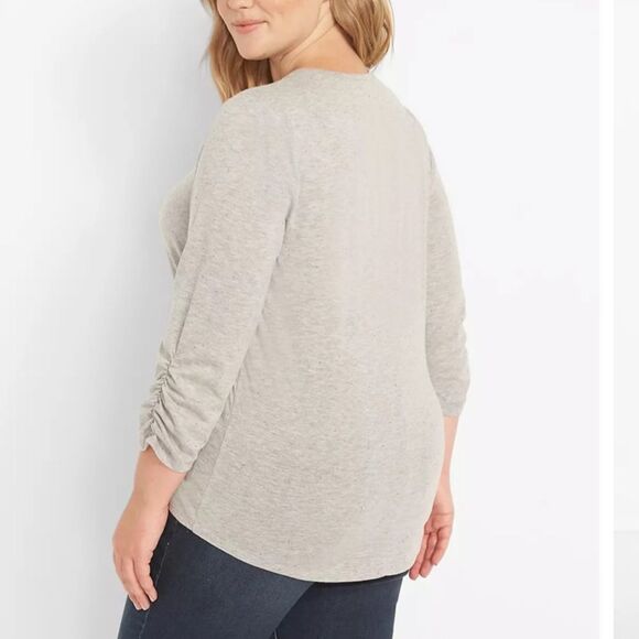 Lane Bryant Ruched-Sleeve Curved-Hem Speckled Tee NWT - Picture 2 of 7